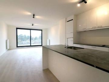 Duplex met 2 slpk groot terras en autostaanplaats