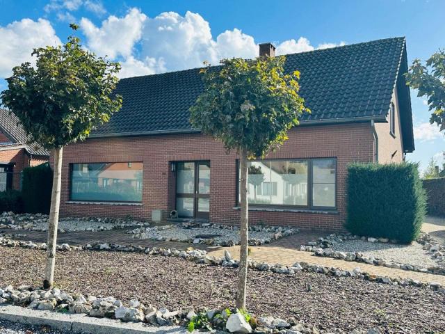 Eigentijdse vrijstaande woning te Peer
