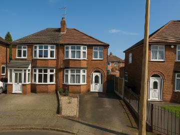 Eileen Avenue, Leicester LE4, 3 bed semi detached house to rent, £1,200 pcm | PrimeLocation