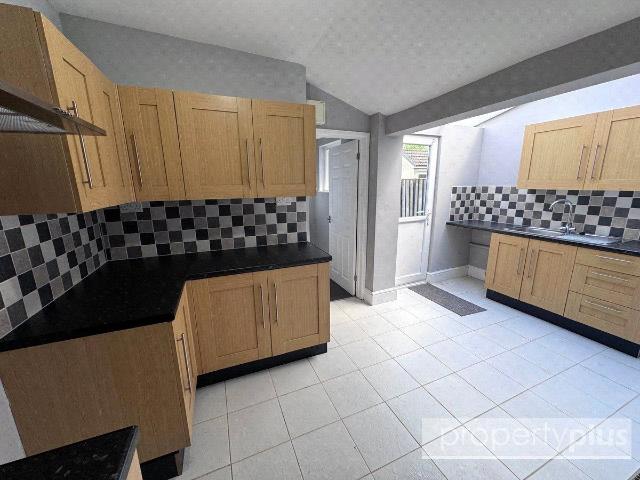 Eileen Place, Treherbert, Treorchy, Rhondda Cynon Taff CF42, 3 bed terraced house to rent, £825 pcm | PrimeLocation