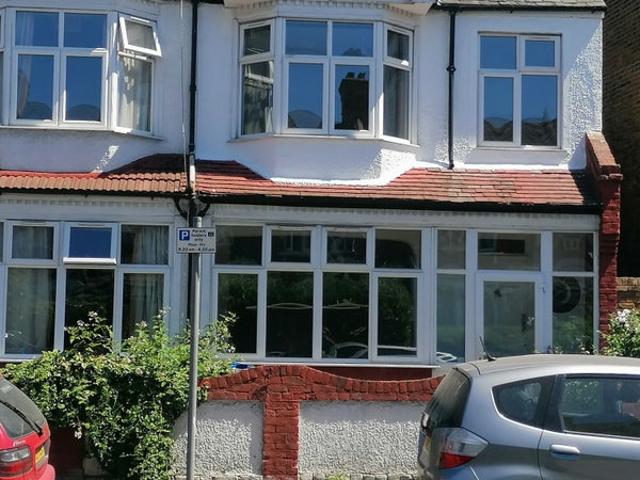 EOT house 4bed ideal for sharers