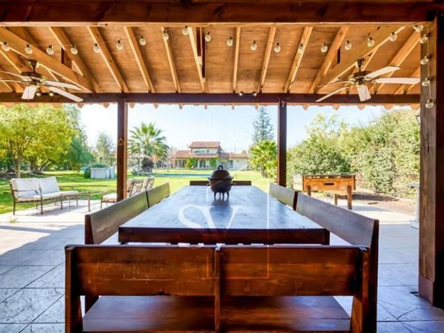 El Algarrobal II, Excelente Casa, Condominio, Chicureo | 5 dormitorios por 24950.00 en Colina