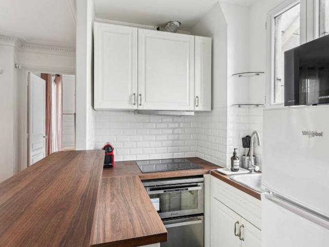 Él Bright & Modern 1 Bedroom Apartment in Nation, Paris Amsterdam Apartments for Rent