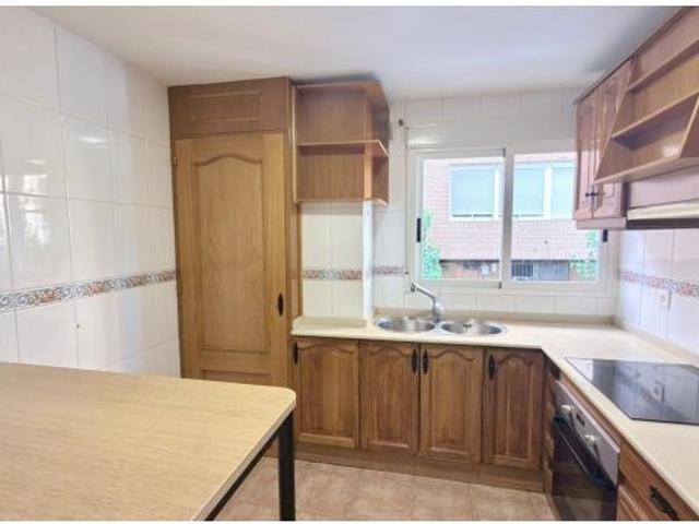 EL CARMEN | AMPLIA VIVIENDA A UN PASO DEL CENTRO Y DE LA ESTACIÓN DEL AVE