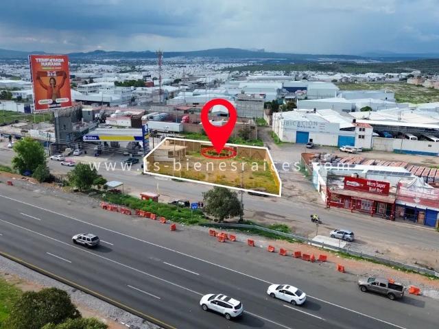El conin terreno en renta sobre autopista mex qro