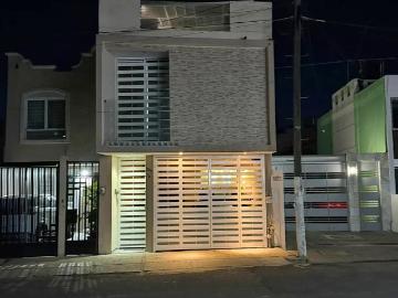EL COLLI URBANO ! PRECIOSA CASA EN VENTA RECIEN REMODELADA