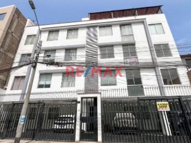 ¡El Departamento Que Tu Familia Merece! 3 Habitaciones, 2 Baños Y Área De Parrilla Por Solo S/ 1,200