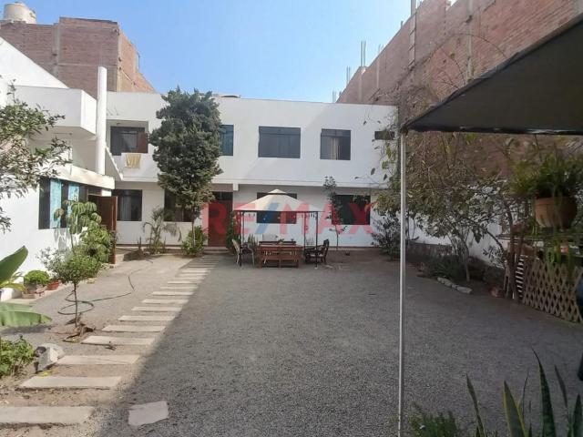 ¡El Espacio Que Tu Familia Siempre Soñó En Comas! 300 M2