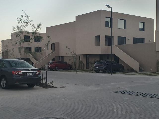 El lugar PERFECTO ! Casa En Renta Altos Juriquilla Privada Loretta Queretaro