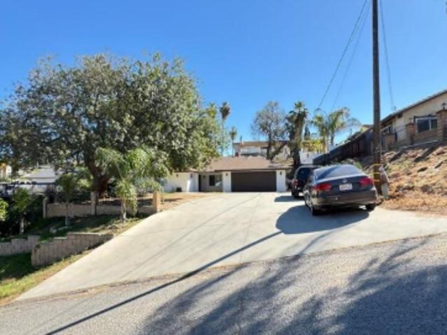 El Mesa Dr