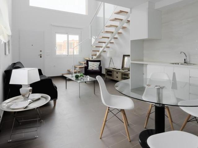 El Moncayo Properties se complace en presentar esta vivienda. 75m² Bras del Port