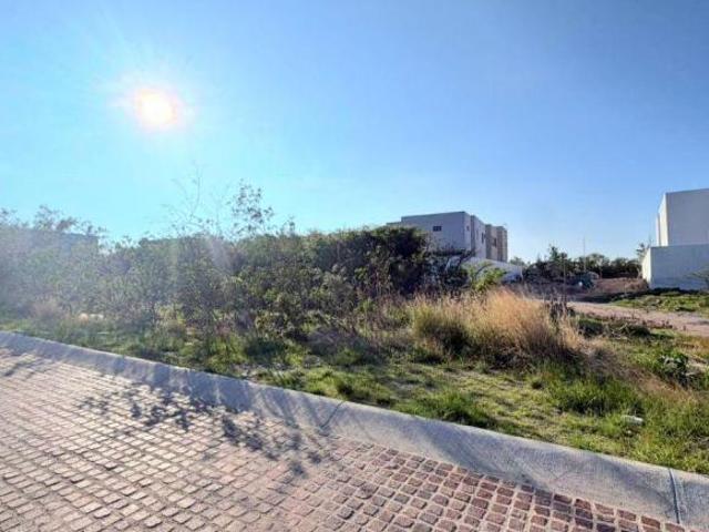 EL MOLINO RESIDENCIAL CONDOMINIO XIII