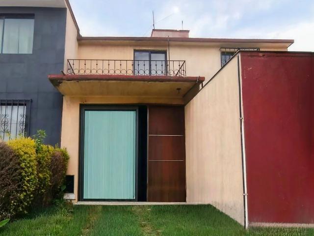 EL OLIMPO, CASA EN RENTA EN TOLUCA.
