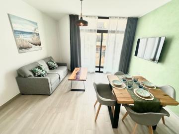 El Palmito: Terrace, Wifi, Desk, New Building