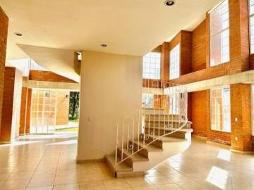 EL PALOMAR EXCELENTE CASA EN VENTA
