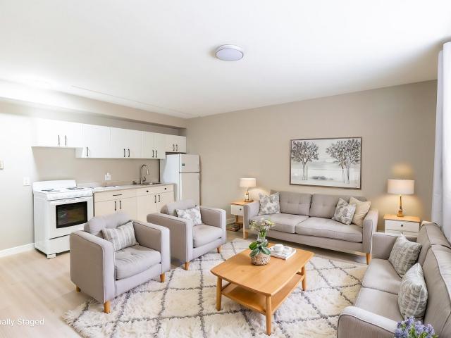 Elmwood Manor Apartments | 311 19 Ave SW, Calgary