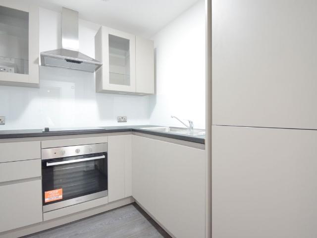 Elmwood Avenue, Feltham TW13, 1 bed flat to rent, £1,150 pcm | PrimeLocation