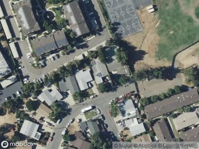 Elmwood Dr