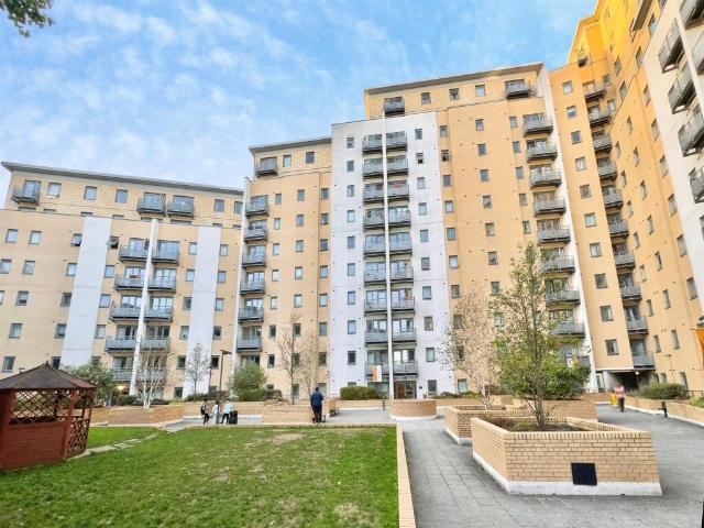 Elmwood Lane, Leeds, LS2 2 bed apartment to rent £975 pcm £225 pw