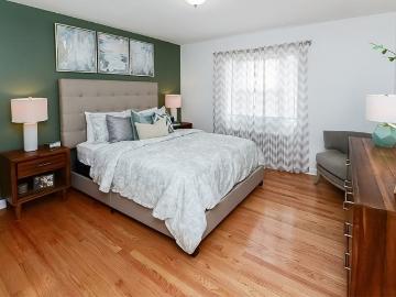 Elmwood Village Apartments and Townhomes 2 Bedroom Apartment for Rent at 24 Mola Blvd, Elmwood Park, NJ 07407