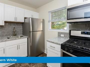 Elmwood Village Apartments and Townhomes 3 Bedroom Apartment for Rent at 24 Mola Blvd, Elmwood Park, NJ 07407