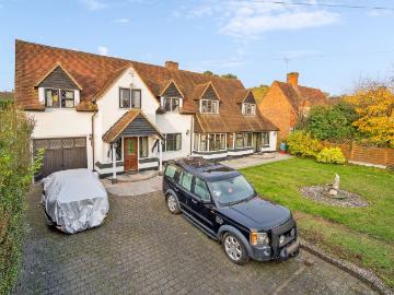 Elm Close, Farnham Common SL2, 5 bed detached house to rent, £3,600 pcm | PrimeLocation
