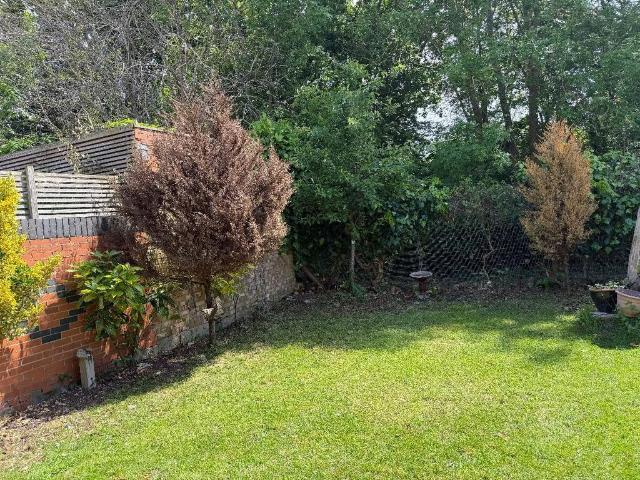 Elm Avenue, Eastcote, Ruislip HA4, 3 bed property to rent, £2,100 pcm | PrimeLocation