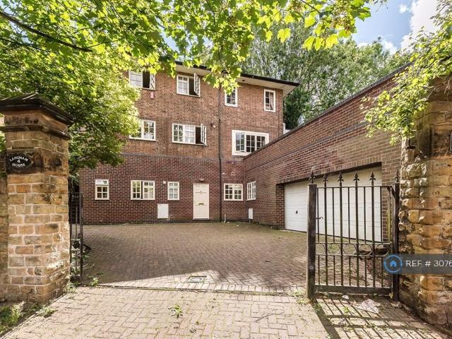 Elm Bank Drive, Nottingham, NG3 10 bed detached house to rent £6,712 pcm £1,549 pw