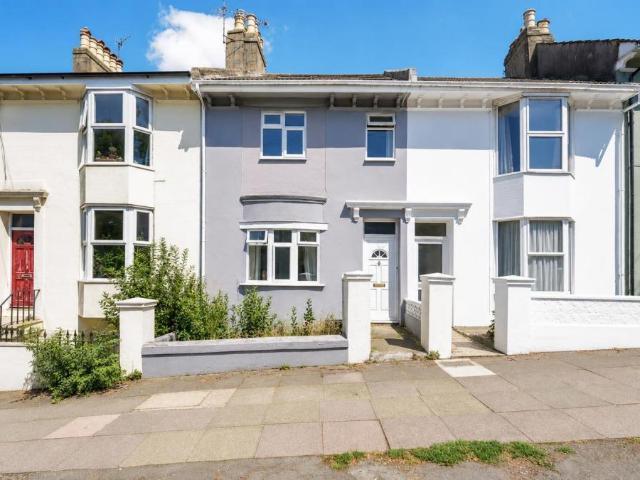 Elm Grove, Brighton BN2 6 bed semi detached house to rent £3,120 pcm £720 pw