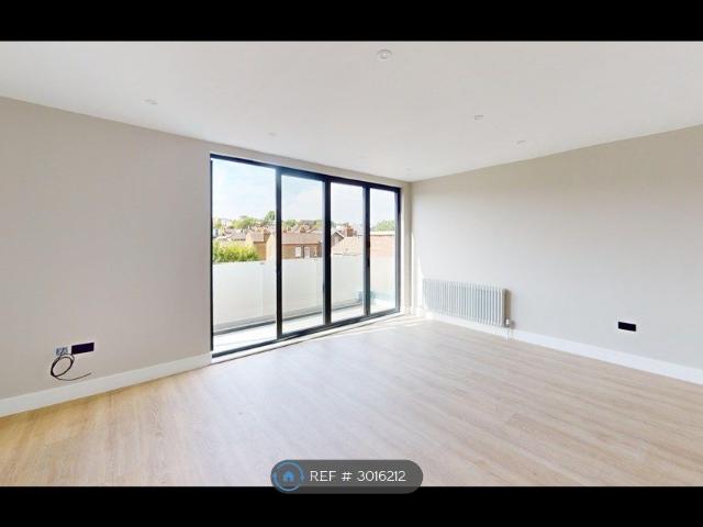 Elm Grove, London SW19, 2 bed flat to rent, £2,500 pcm | PrimeLocation