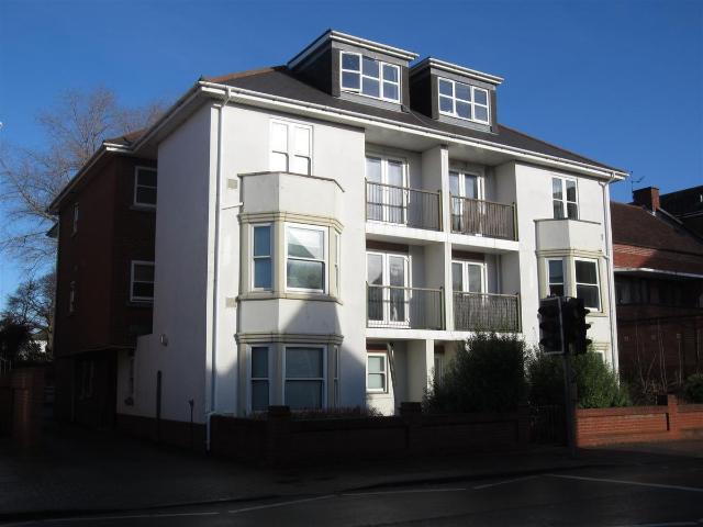 Elm Grove, Southsea, Hants PO5, 2 bed flat to rent, £925 pcm | PrimeLocation