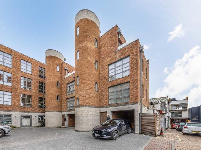 Elm Grove, Wimbledon SW19, 3 bed property to rent, £4,950 pcm | PrimeLocation