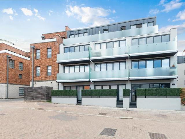 Elm Grove, Wimbledon SW19 2 bed flat to rent £2,750 pcm £635 pw