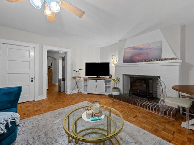 Elm St Unit B, Worcester, Condo For Sale