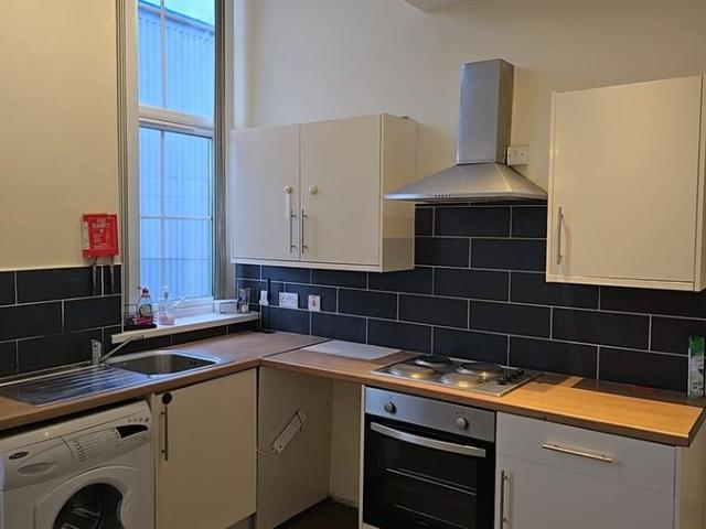 Elm Street, Burnley BB10, 1 bed flat to rent, £520 pcm | PrimeLocation