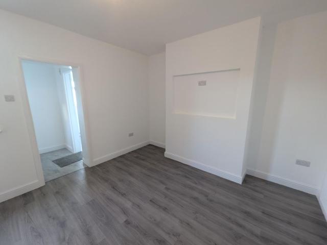 Elm Street, Barnsley S74, 2 bed terraced house to rent, £800 pcm | PrimeLocation