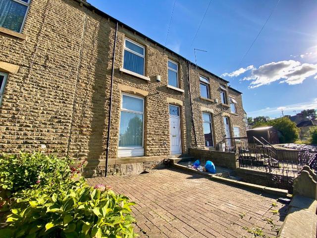 Elm Street, Huddersfield HD4, 3 bed property to rent, £900 pcm | PrimeLocation