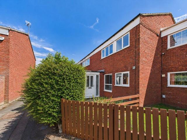 Elm Park Close, Houghton Regis LU5, 3 bed property to rent, £1,600 pcm | PrimeLocation