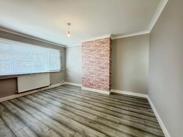 Elm Road, Aveley, RM15