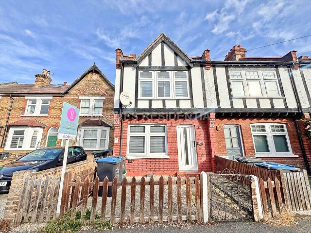 Elm Road, New Malden KT3, 2 bed end terrace house to rent, £2,100 pcm | PrimeLocation