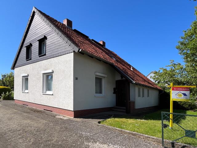 Elm und Stadt zu Fuß erreichen: EFH mit großem Grundstück in sehr guter Lage von Könislutter