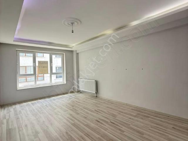 Elmastan Kiralık Emek Mahallesi 2+1 Daire