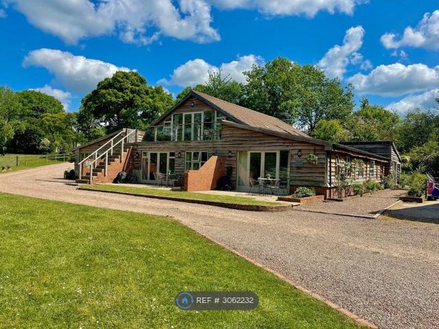 Elmbridge Farm, Cutnall Green, Droitwich WR9, 2 bed maisonette to rent, £1,450 pcm | PrimeLocation
