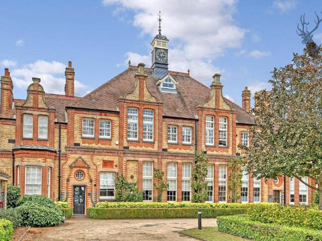Elmbridge Hall, Fyfield, CM5 2 bed apartment to rent £1,800 pcm £415 pw