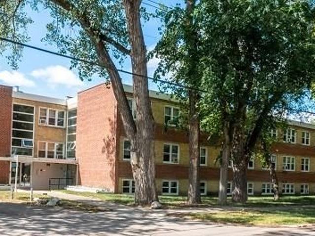 Elmcrest Apartments
