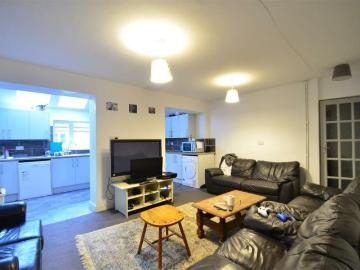 Elmdon Road, Selly Oak, Birmingham B29, 8 bed property to rent, £3,952 pcm | PrimeLocation