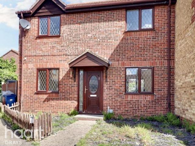 Elmdon Road, South ockendon 3 bed semi detached house to rent £1,750 pcm £404 pw