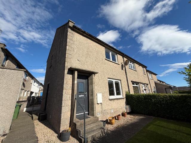 Elmfield Avenue, Arbroath, Angus, DD11 2 bed terraced house to rent £850 pcm £196 pw