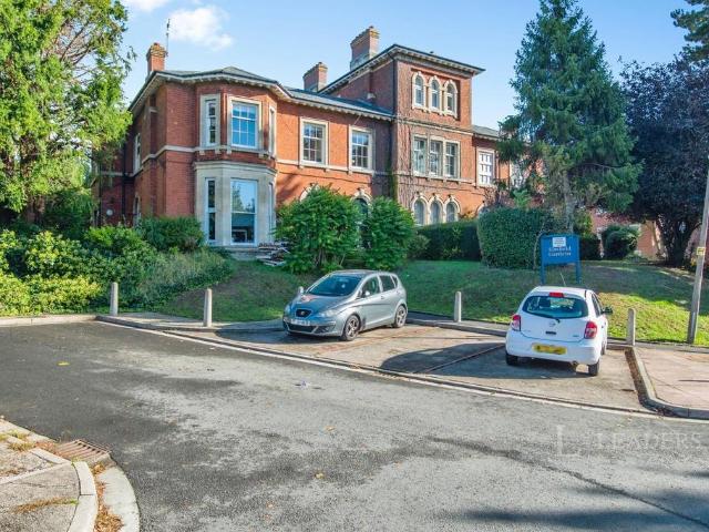 Elmfield Gardens, Battenhall, WR5 3 bed flat to rent £1,500 pcm £346 pw