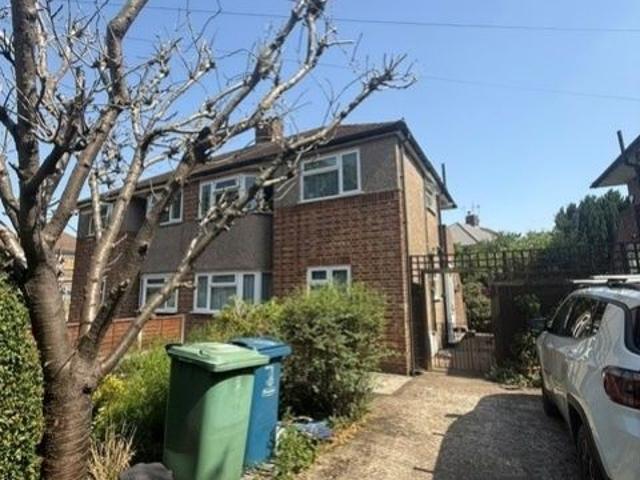 Elmgrove Road, Harrow HA1, 2 bed maisonette to rent, £1,600 pcm | PrimeLocation
